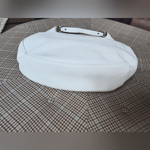 K. carroll Accessories White Faux Leather Hobo Shoulder Bag Purse - Picture 4 of 8